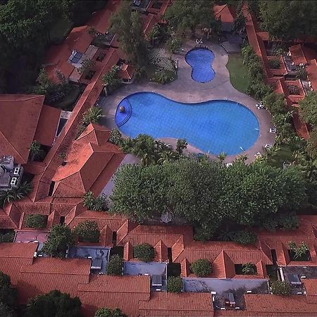 Singgasana Hotel Surabaja Zewnętrze zdjęcie