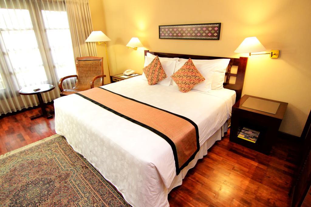 Singgasana Hotel Surabaja Pokój zdjęcie