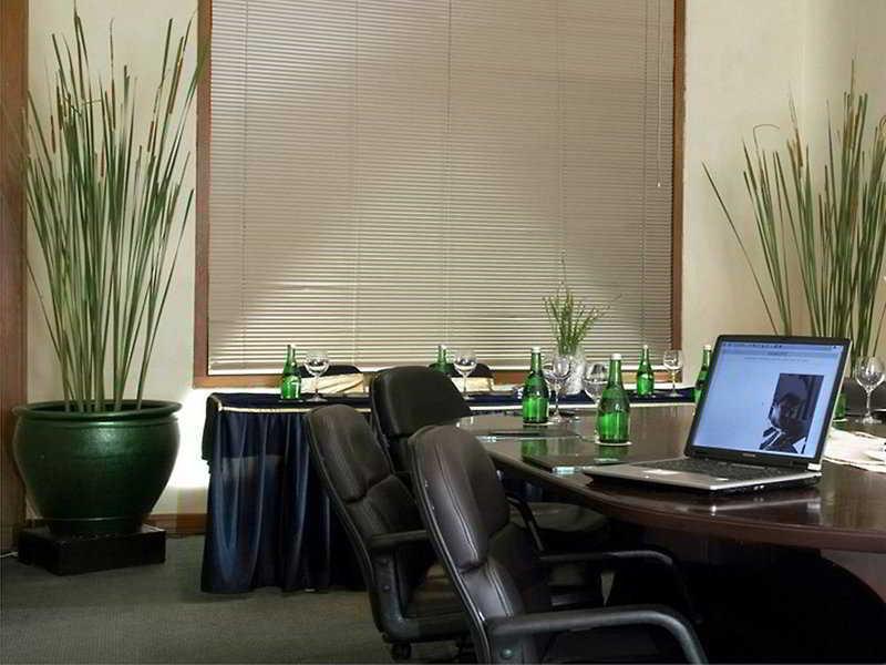 Singgasana Hotel Surabaja Zewnętrze zdjęcie