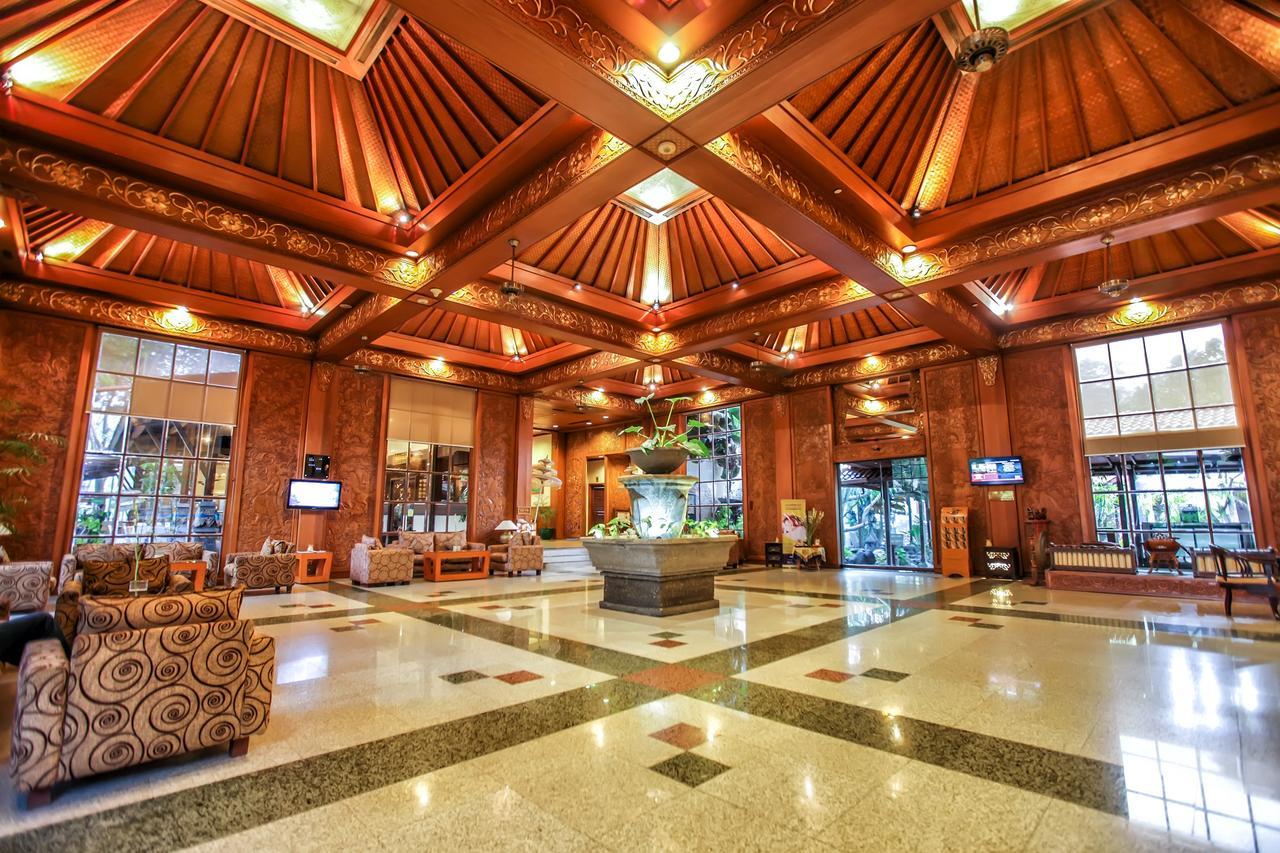Singgasana Hotel Surabaja Zewnętrze zdjęcie