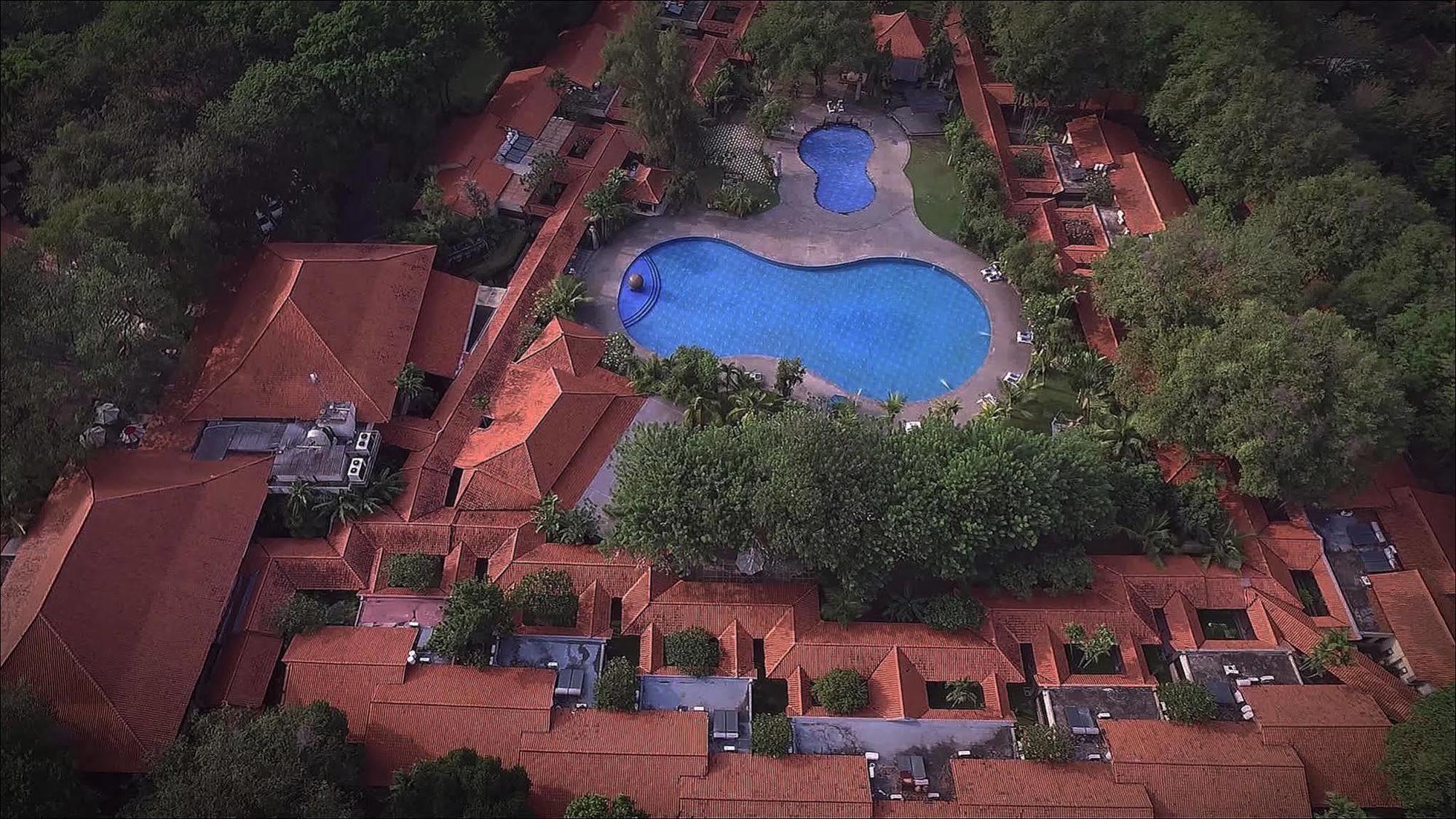 Singgasana Hotel Surabaja Zewnętrze zdjęcie